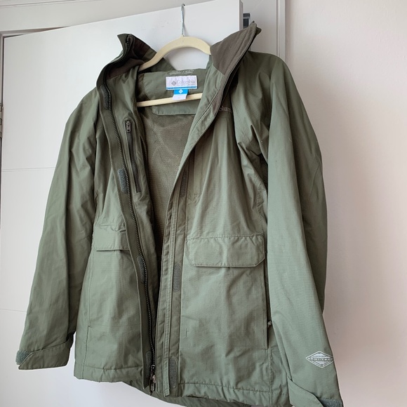 Columbia hooded sage green waterproof raincoat - Picture 1 of 5